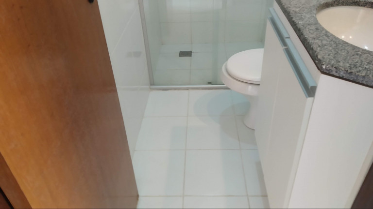 Imagem Apartamento com 3 Quartos para Alugar, 1 m² em Recanto dos Vinhais - São Luís