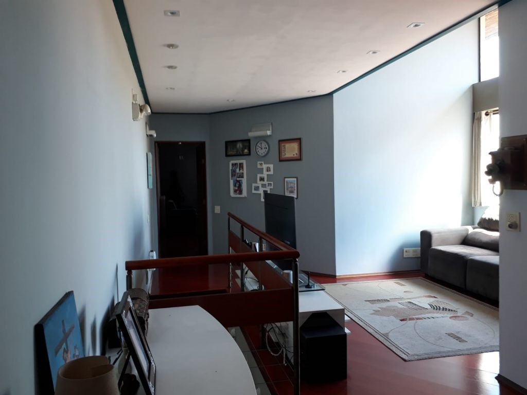 Imagem Sobrado com 4 Quartos à Venda, 286 m²em Vila Deodoro - São Paulo
