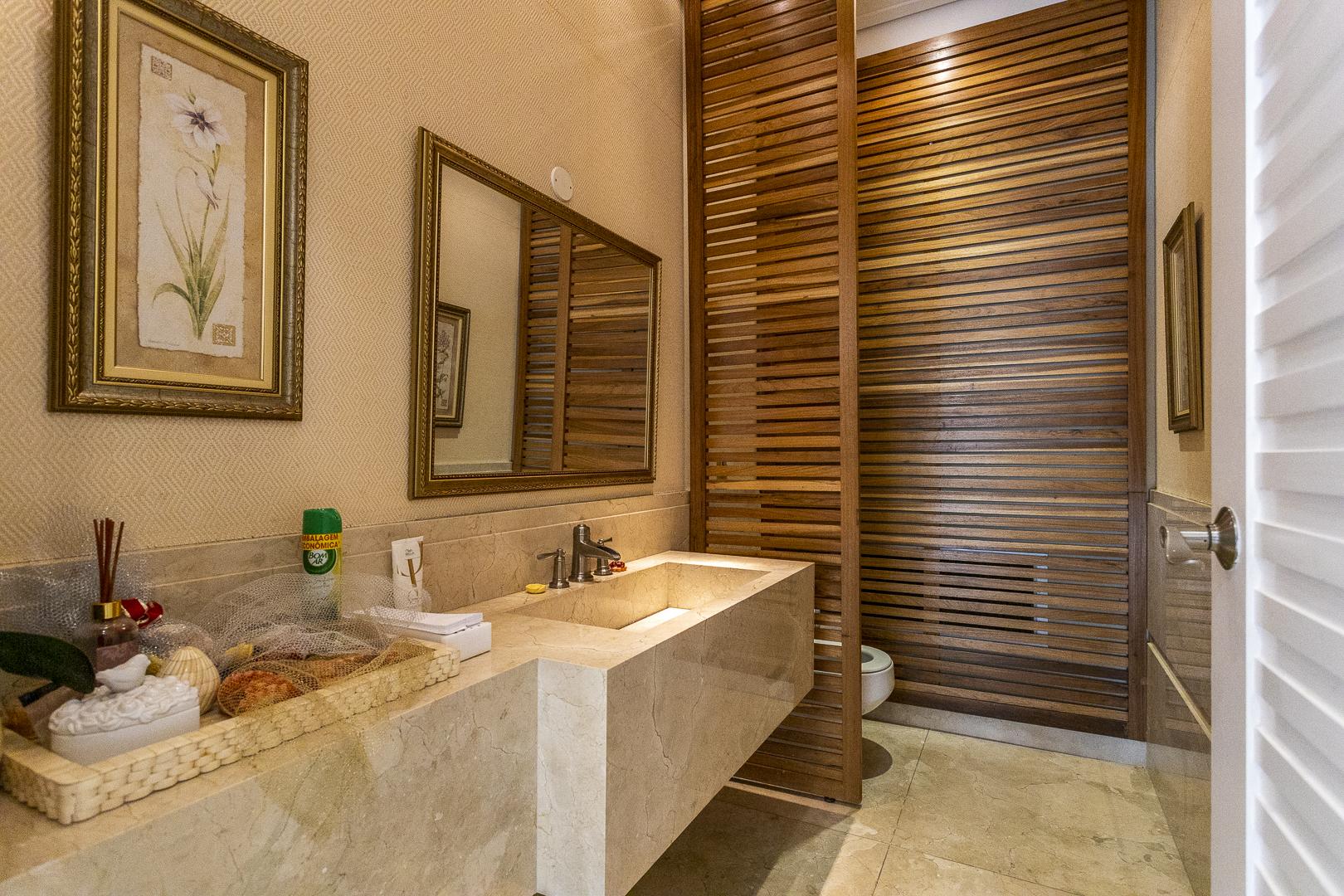 Imagem Casa de Condomínio com 5 Quartos à Venda, 1.587 m² em Tamboré - Barueri Imagem Casa de Condomínio com 5 Quartos à Venda, 1.587 m² em Tamboré - Barueri