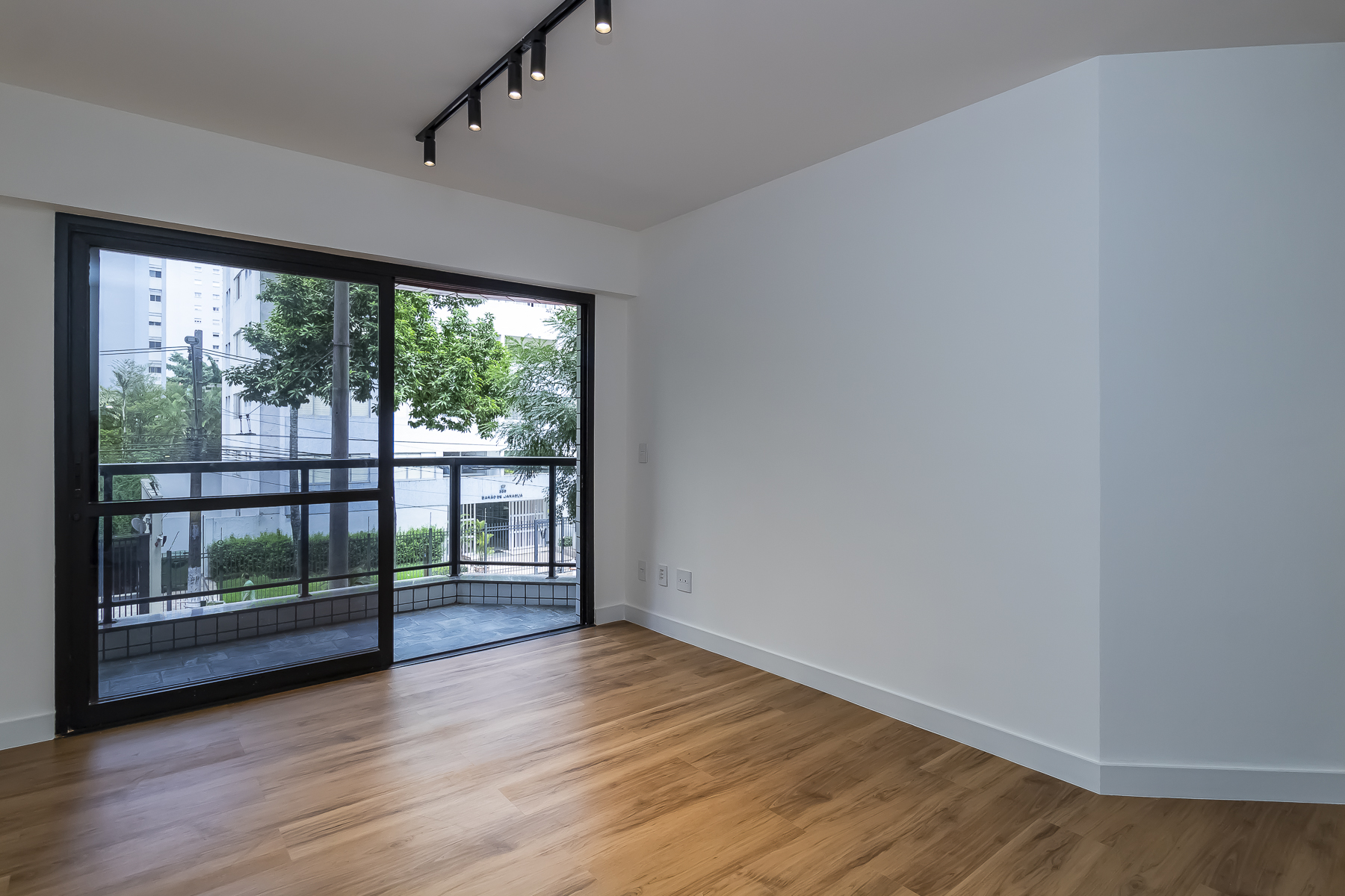 Imagem Apartamento com 2 Quartos à Venda, 80 m²em Jardim Portal I e II - São Paulo