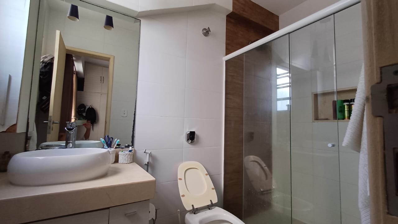 Imagem Apartamento com 2 Quartos à Venda, 85 m²em Copacabana - Rio de Janeiro