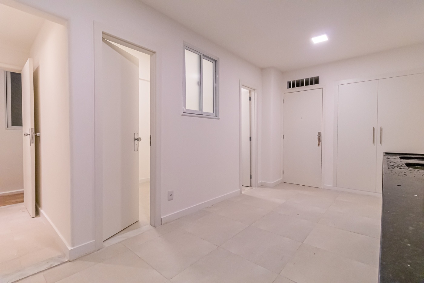 Imagem Apartamento com 4 Quartos à Venda ou Temporada, 330 m²em Copacabana - Rio de Janeiro Imagem Apartamento com 4 Quartos à Venda ou Temporada, 330 m²em Copacabana - Rio de Janeiro
