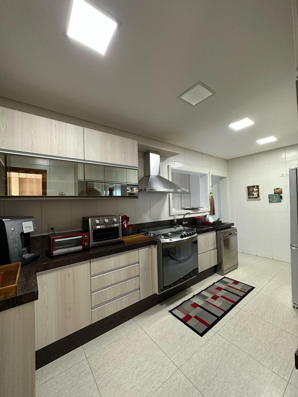 Imagem Apartamento com 4 Quartos à Venda, 232 m² em Guilhermina - Praia Grande