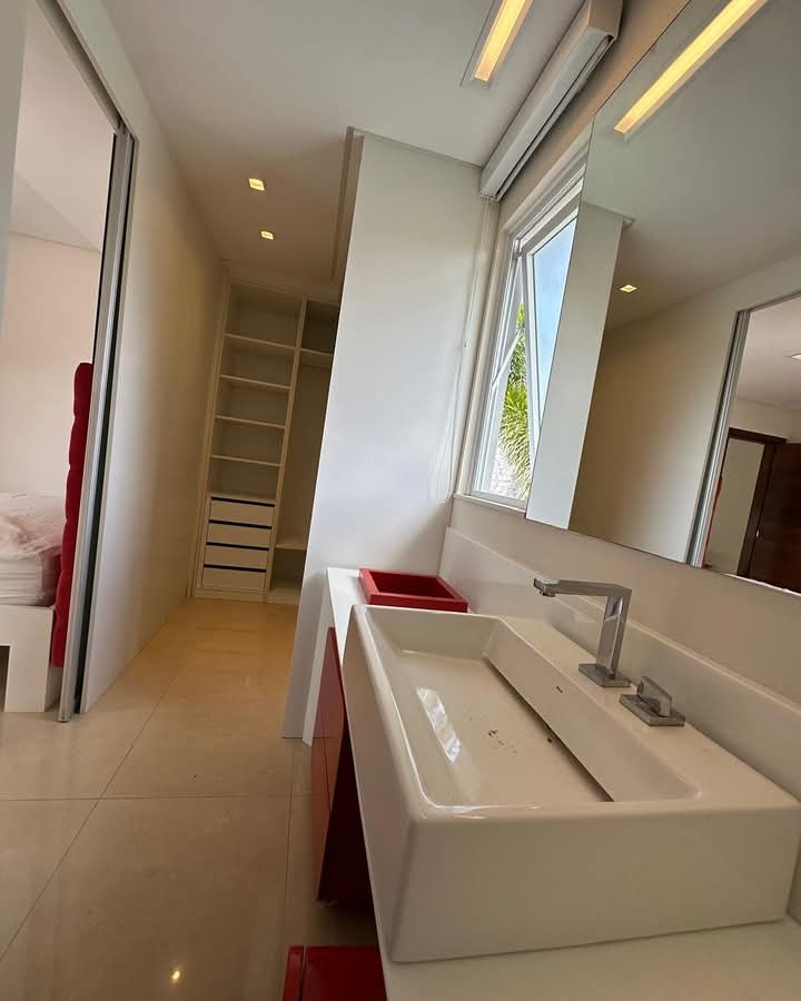 Imagem Casa de Condomínio com 4 Quartos para Alugar, 350 m²em Vila de Abrantes (Abrantes) - Camaçari Imagem Casa de Condomínio com 4 Quartos para Alugar, 350 m²em Vila de Abrantes (Abrantes) - Camaçari