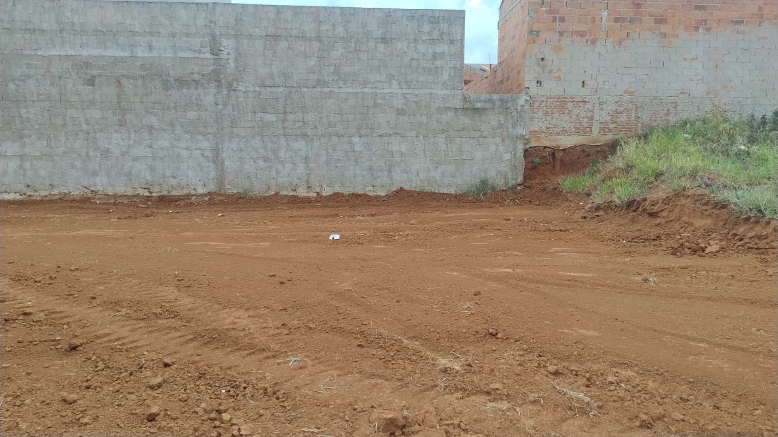 Imagem Terreno à Venda, 308 m²em Jardim Vila Rica - Santo Antônio de Posse Imagem Terreno à Venda, 308 m²em Jardim Vila Rica - Santo Antônio de Posse