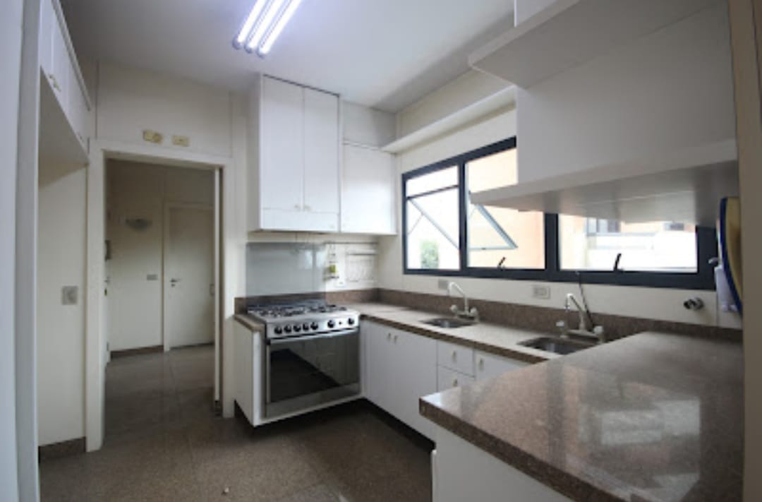 Imagem Apartamento com 4 Quartos à Venda, 202 m²em Jardim Paineiras - São Paulo