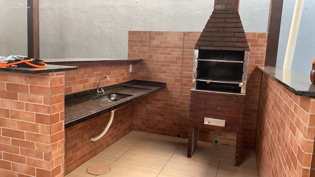 Imagem Casa com 3 Quartos à Venda, 260 m² em Residencial São Leopoldo - Goiânia