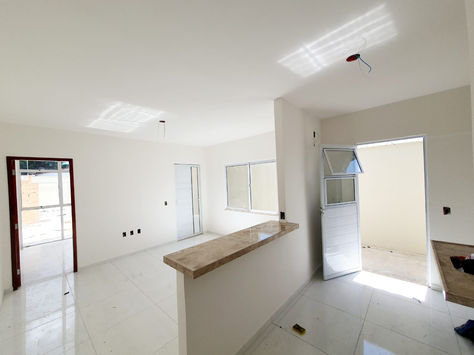 Imagem Casa com 3 Quartos à Venda, 92 m²em Luzardo Viana - Maracanaú