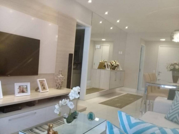 Imagem Apartamento com 2 Quartos à Venda,  em Barra da Tijuca - Rio de Janeiro