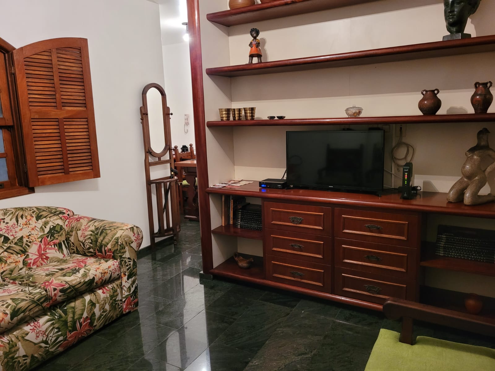 Imagem Apartamento à Venda, 42 m²em Copacabana - Rio de Janeiro Imagem Apartamento à Venda, 42 m²em Copacabana - Rio de Janeiro