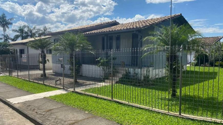 Imagem Casa com 3 Quartos à Venda, 148 m² em Milanese - Criciúma