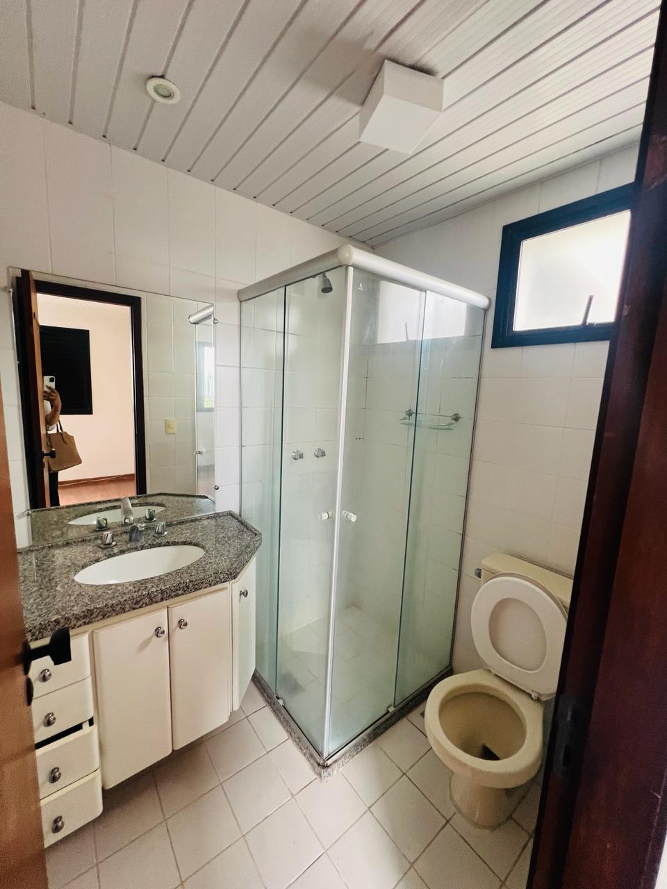 Imagem Apartamento com 2 Quartos à Venda ou Locação, 80 m²em Cambuí - Campinas