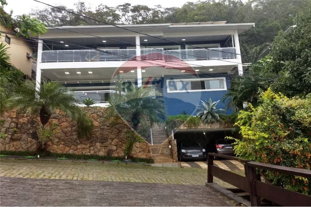 Imagem Casa de Condomínio com 4 Quartos à Venda, 236 m²em Piratininga - Niterói