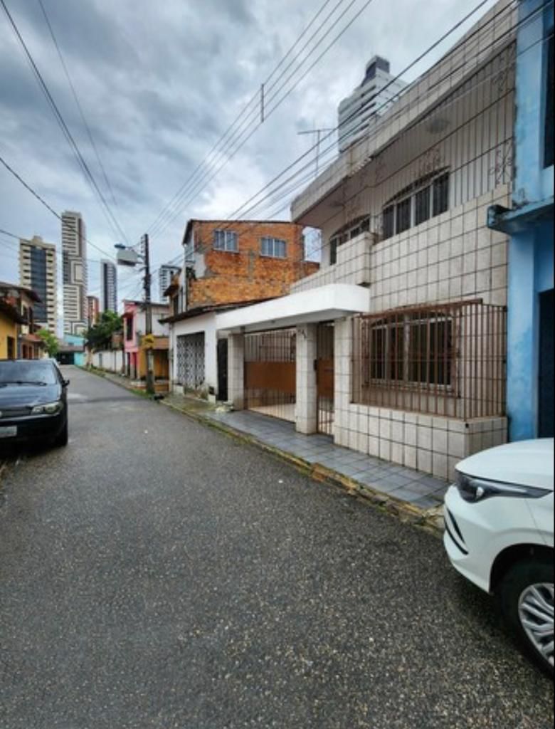 Imagem Casa com 4 Quartos à Venda, 300 m²em Umarizal - Belém
