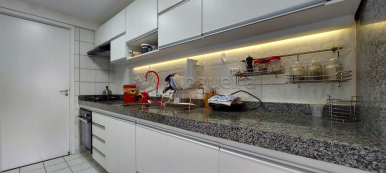 Imagem Apartamento com 2 Quartos à Venda, 64 m² em Boa Viagem - Recife