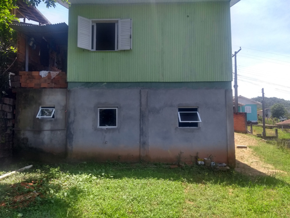 Imagem Casa com 2 Quartos à Venda, 46 m²em Nova Itália - Urussanga Imagem Casa com 2 Quartos à Venda, 46 m²em Nova Itália - Urussanga