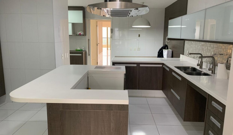 Imagem Apartamento com 5 Quartos à Venda, 435 m² em Barra da Tijuca - Rio de Janeiro Imagem Apartamento com 5 Quartos à Venda, 435 m² em Barra da Tijuca - Rio de Janeiro