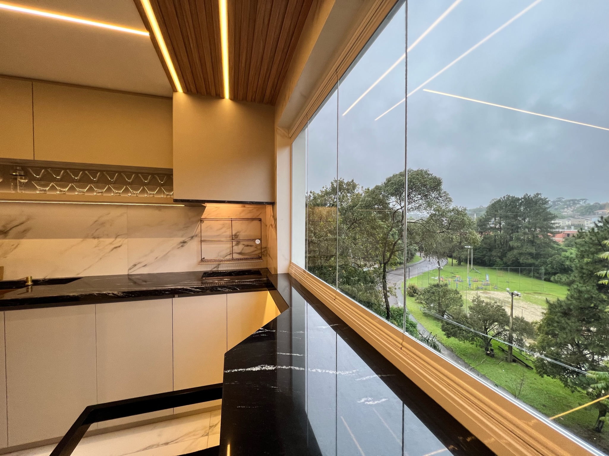 Imagem Apartamento com 3 Quartos à Venda, 114 m²em Cascatinha - Curitiba Imagem Apartamento com 3 Quartos à Venda, 114 m²em Cascatinha - Curitiba