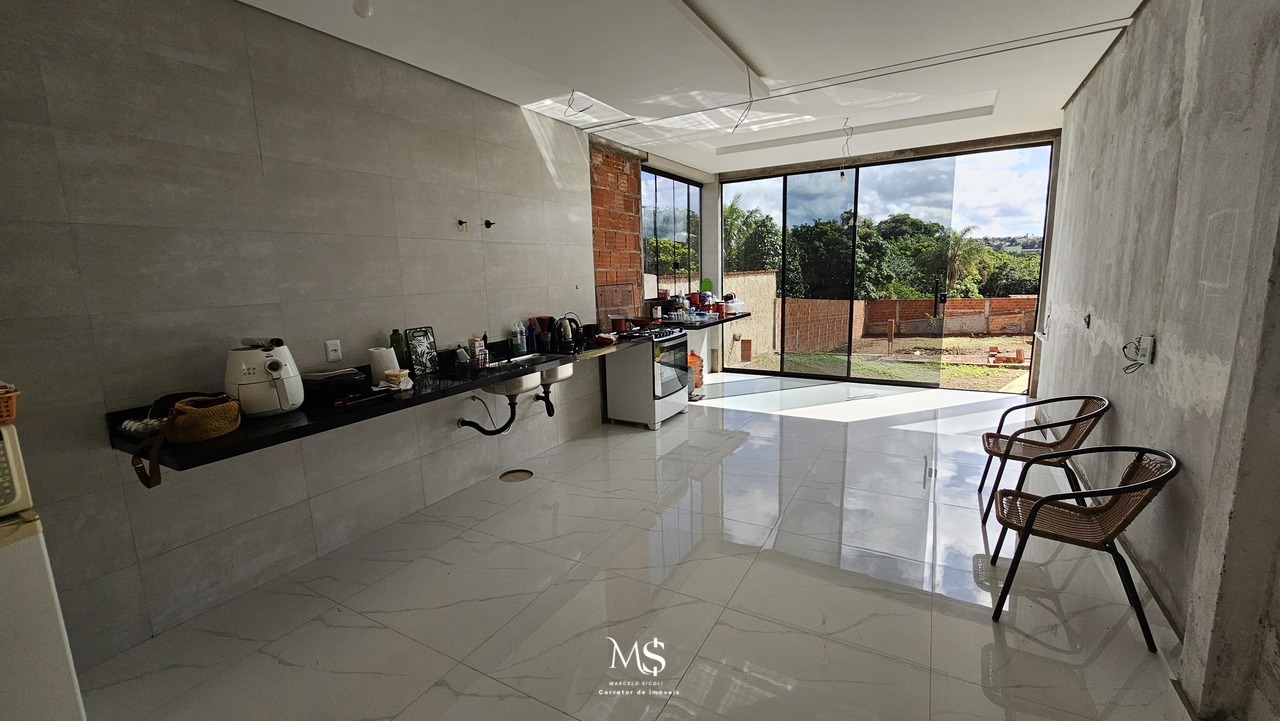 Imagem Casa com 4 Quartos à Venda, 350 m² em Setor Habitacional Vicente Pires - Trecho 3 - Brasília Imagem Casa com 4 Quartos à Venda, 350 m² em Setor Habitacional Vicente Pires - Trecho 3 - Brasília