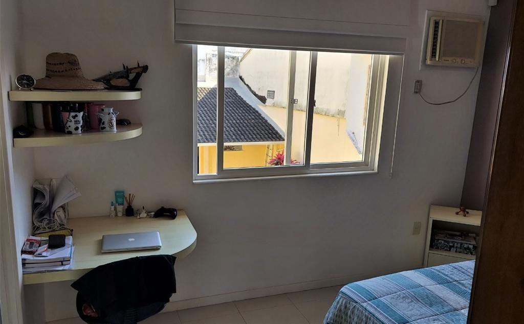 Imagem Casa com 4 Quartos à Venda, 360 m²em São Francisco - Niterói Imagem Casa com 4 Quartos à Venda, 360 m²em São Francisco - Niterói