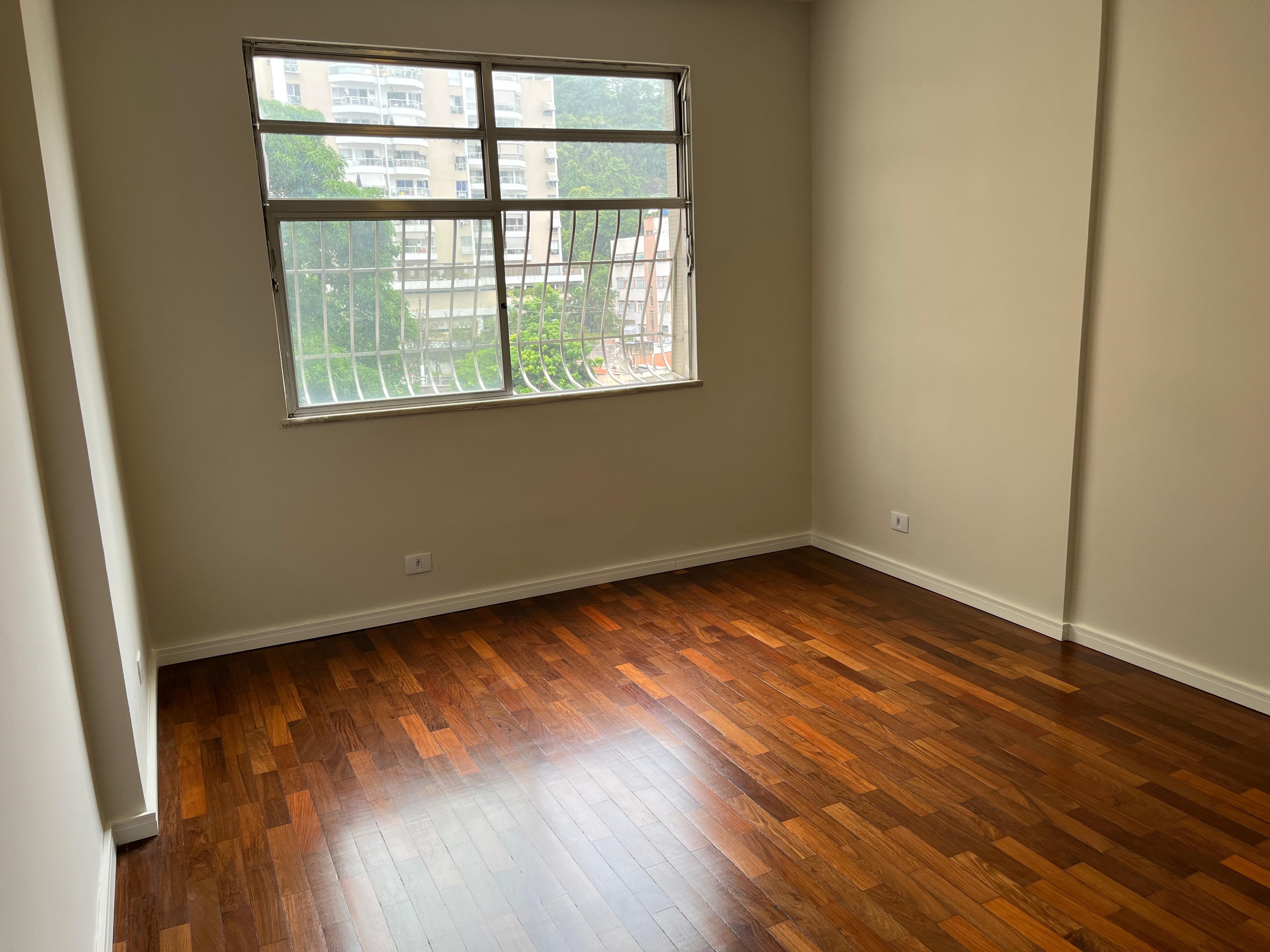 Imagem Apartamento com 2 Quartos à Venda, 80 m² em Ingá - Niterói