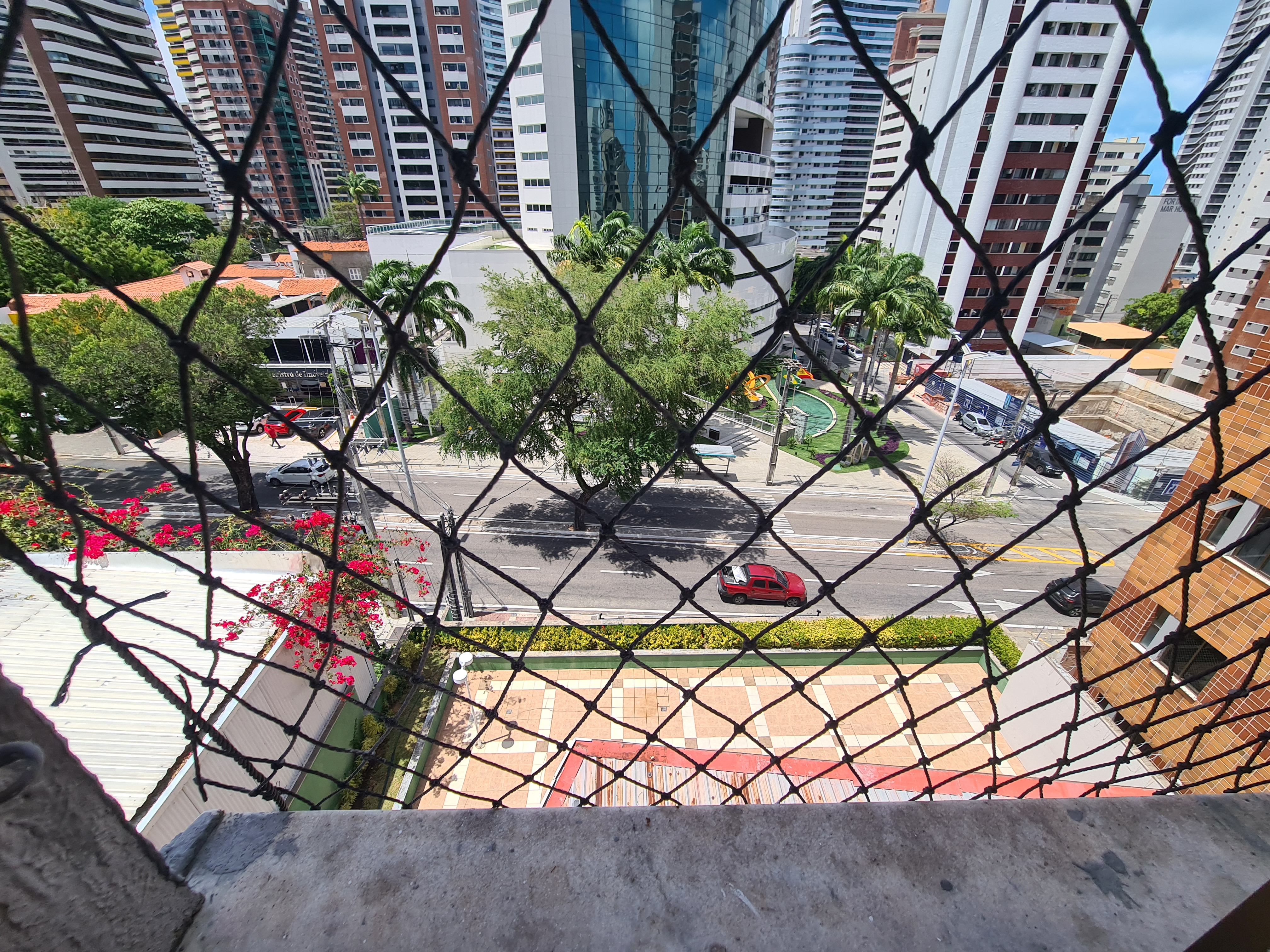 Imagem Apartamento com 3 Quartos para Alugar, 83 m²em Meireles - Fortaleza
