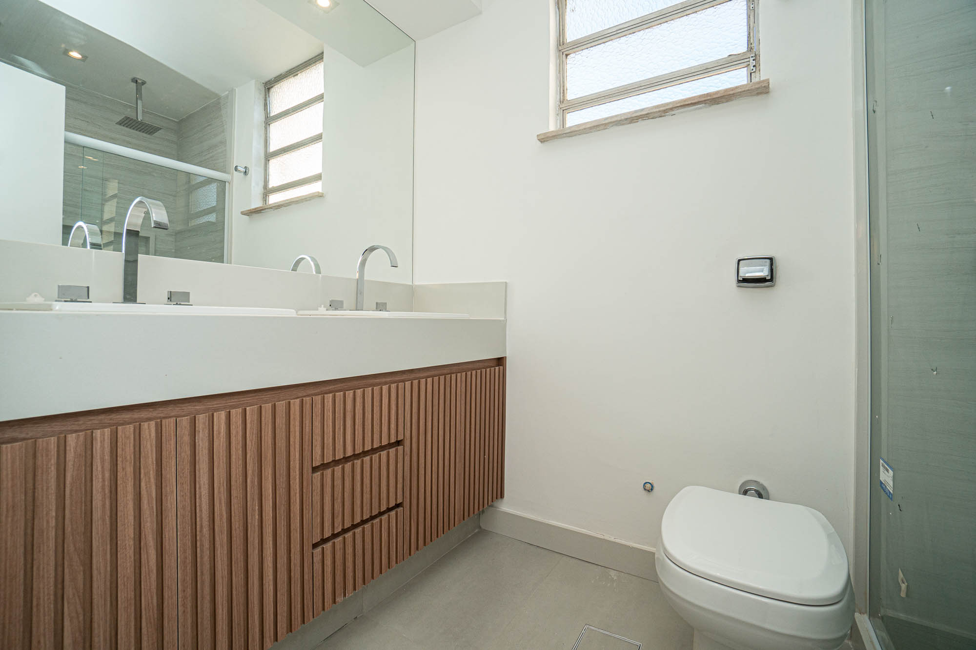 Imagem Apartamento com 4 Quartos à Venda ou Temporada, 130 m²em Tijuca - Rio de Janeiro