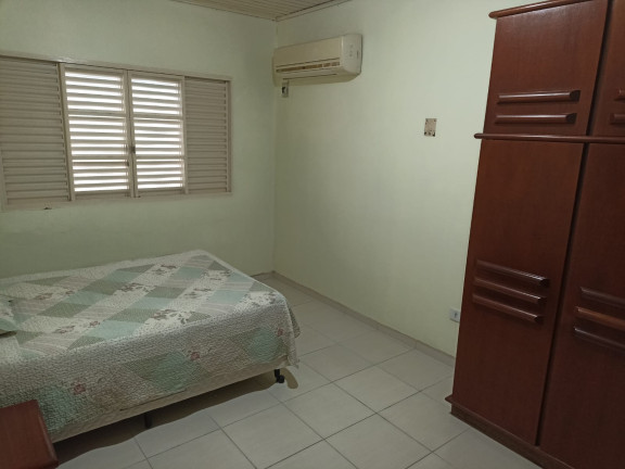 Imagem Casa com 2 Quartos à Venda, 150 m² em Centro - Foz do Iguaçu Imagem Casa com 2 Quartos à Venda, 150 m² em Centro - Foz do Iguaçu