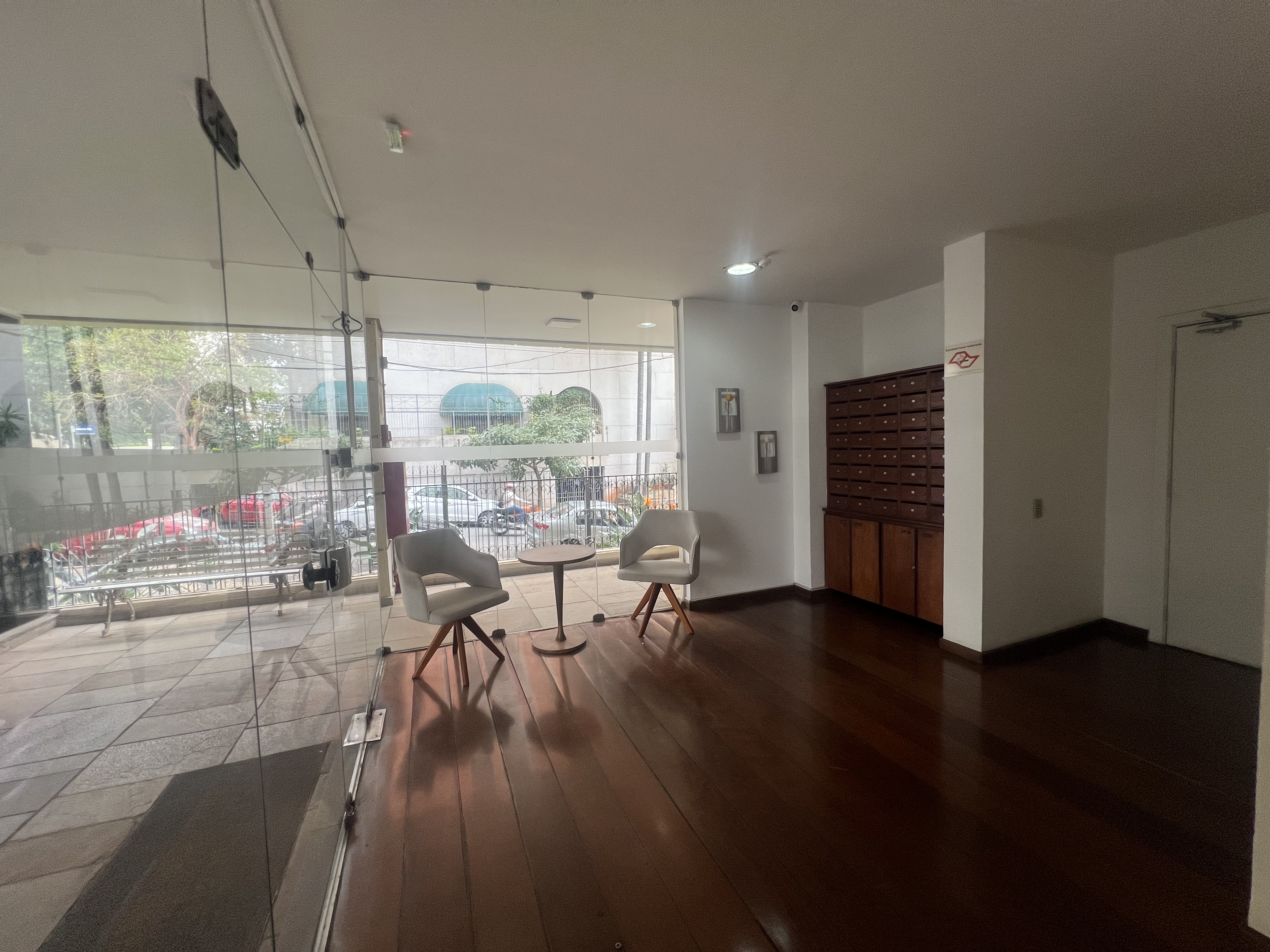 Imagem Apartamento com 1 Quarto à Venda, 50 m² em Cambuí - Campinas Imagem Apartamento com 1 Quarto à Venda, 50 m² em Cambuí - Campinas