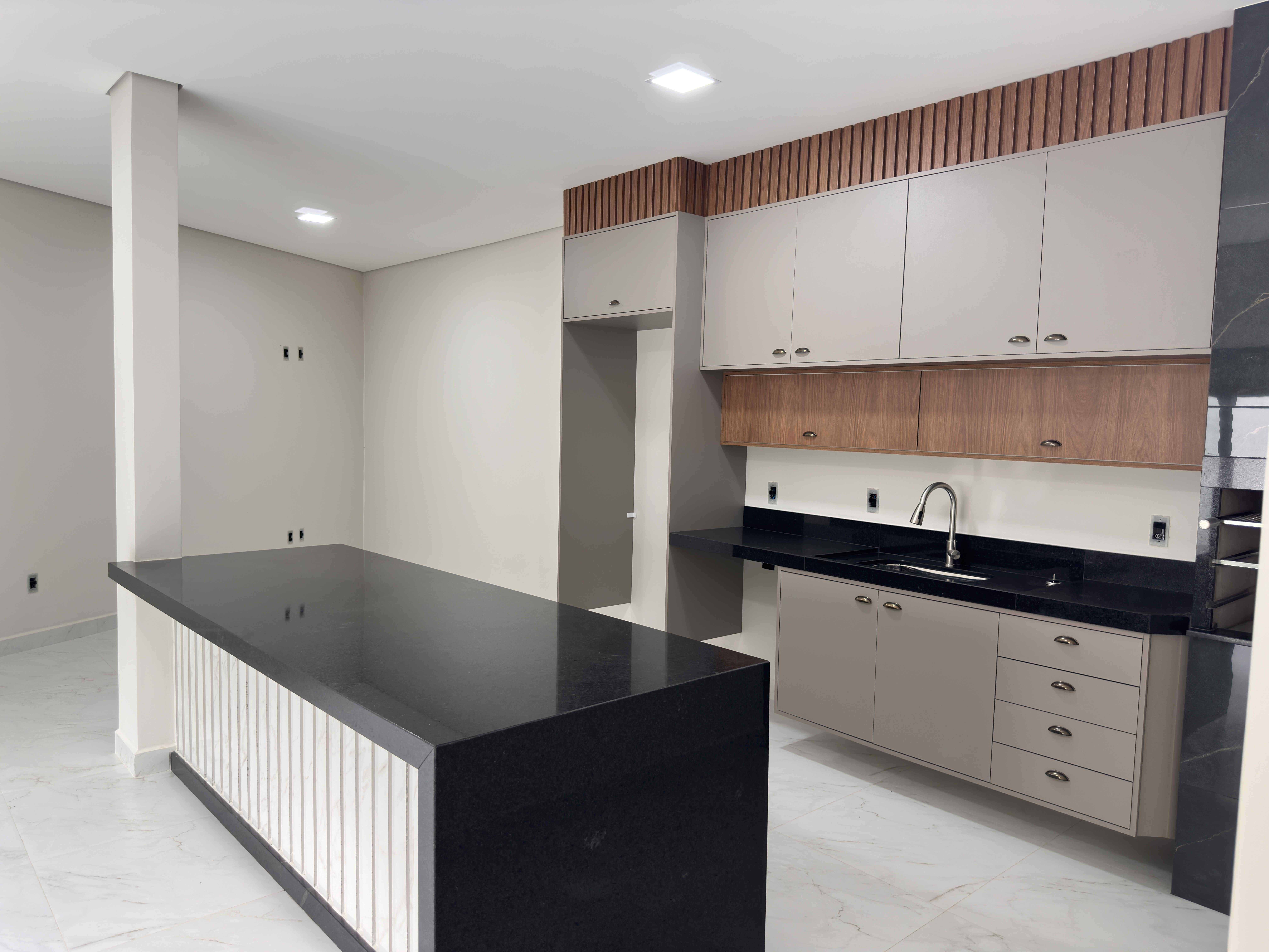 Imagem Casa de Condomínio com 4 Quartos à Venda, 175 m²em Jardim Guarujá - Salto Imagem Casa de Condomínio com 4 Quartos à Venda, 175 m²em Jardim Guarujá - Salto