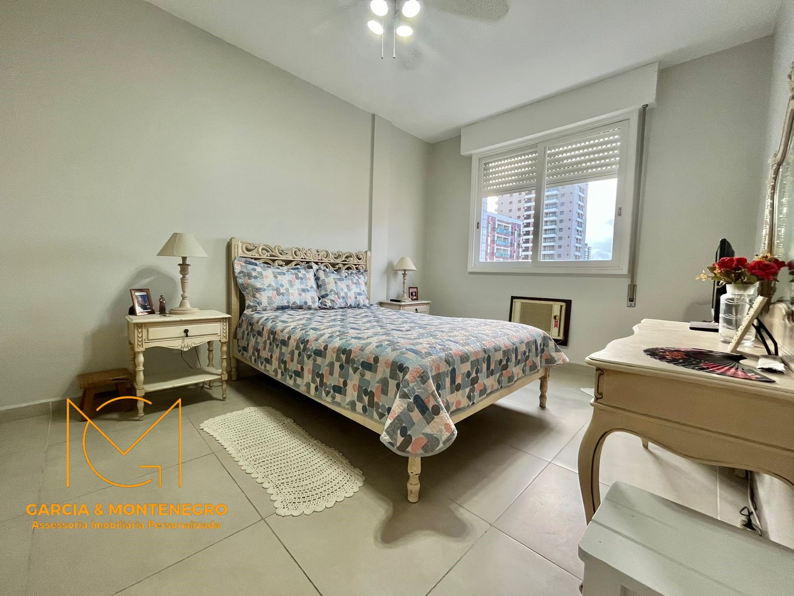 Imagem Apartamento com 2 Quartos à Venda, 110 m²em Pompéia - Santos