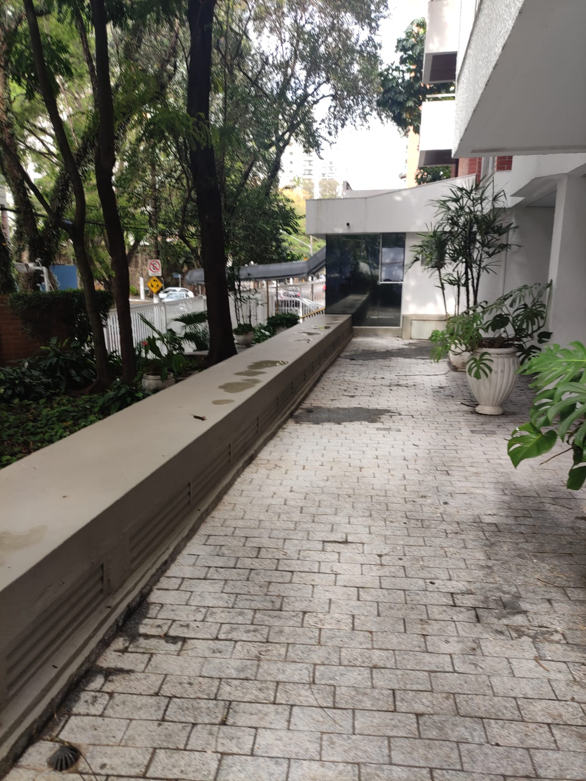 Imagem Apartamento com 1 Quarto à Venda ou Locação, 50 m² em Indianópolis - São Paulo Imagem Apartamento com 1 Quarto à Venda ou Locação, 50 m² em Indianópolis - São Paulo
