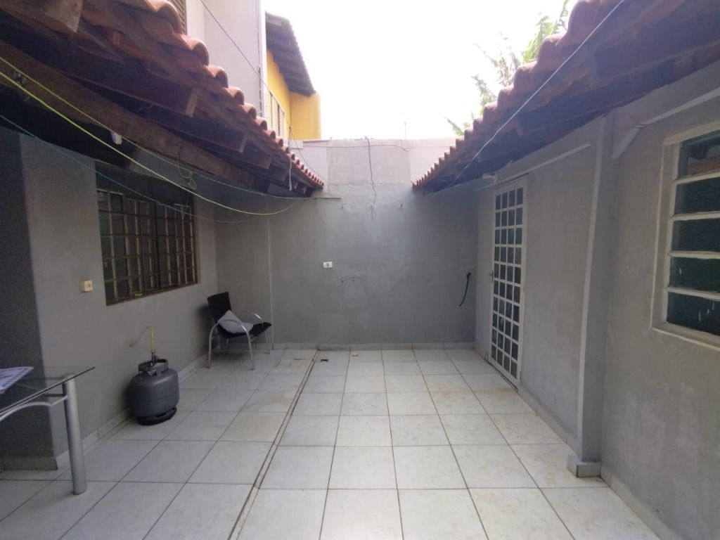 Imagem Sobrado com 3 Quartos à Venda, 126 m² em Centro - Londrina