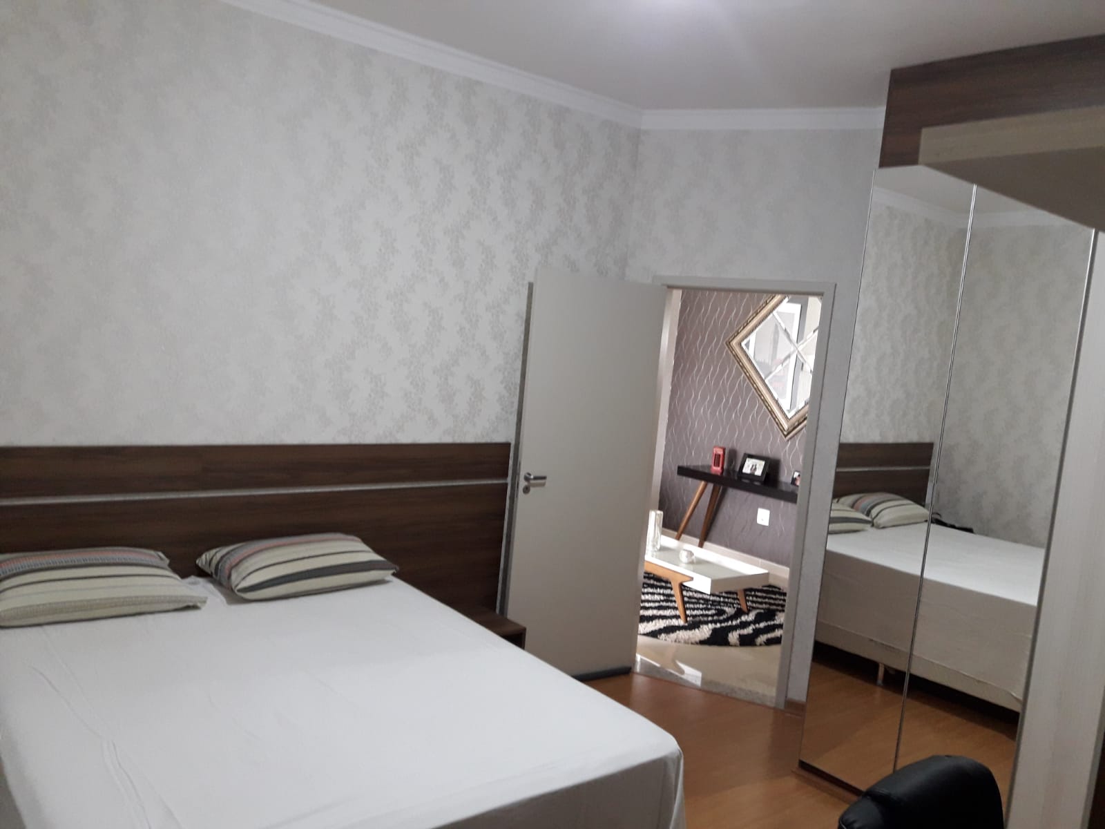Imagem Sobrado com 3 Quartos à Venda, 187 m²em Jardins do Paraíso - Mogi das Cruzes