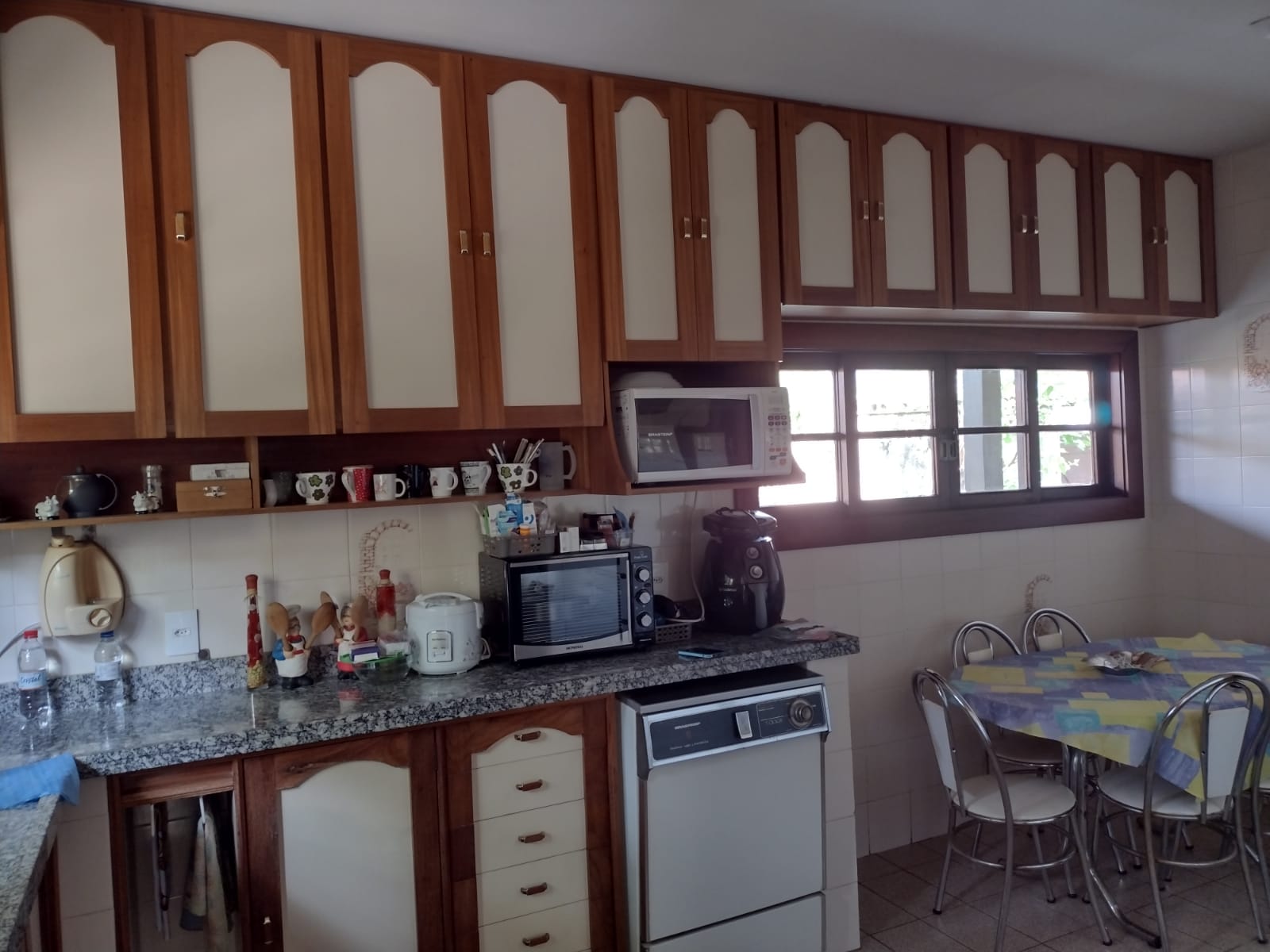 Imagem Casa com 4 Quartos à Venda, 442 m²em Piratininga - Niterói Imagem Casa com 4 Quartos à Venda, 442 m²em Piratininga - Niterói