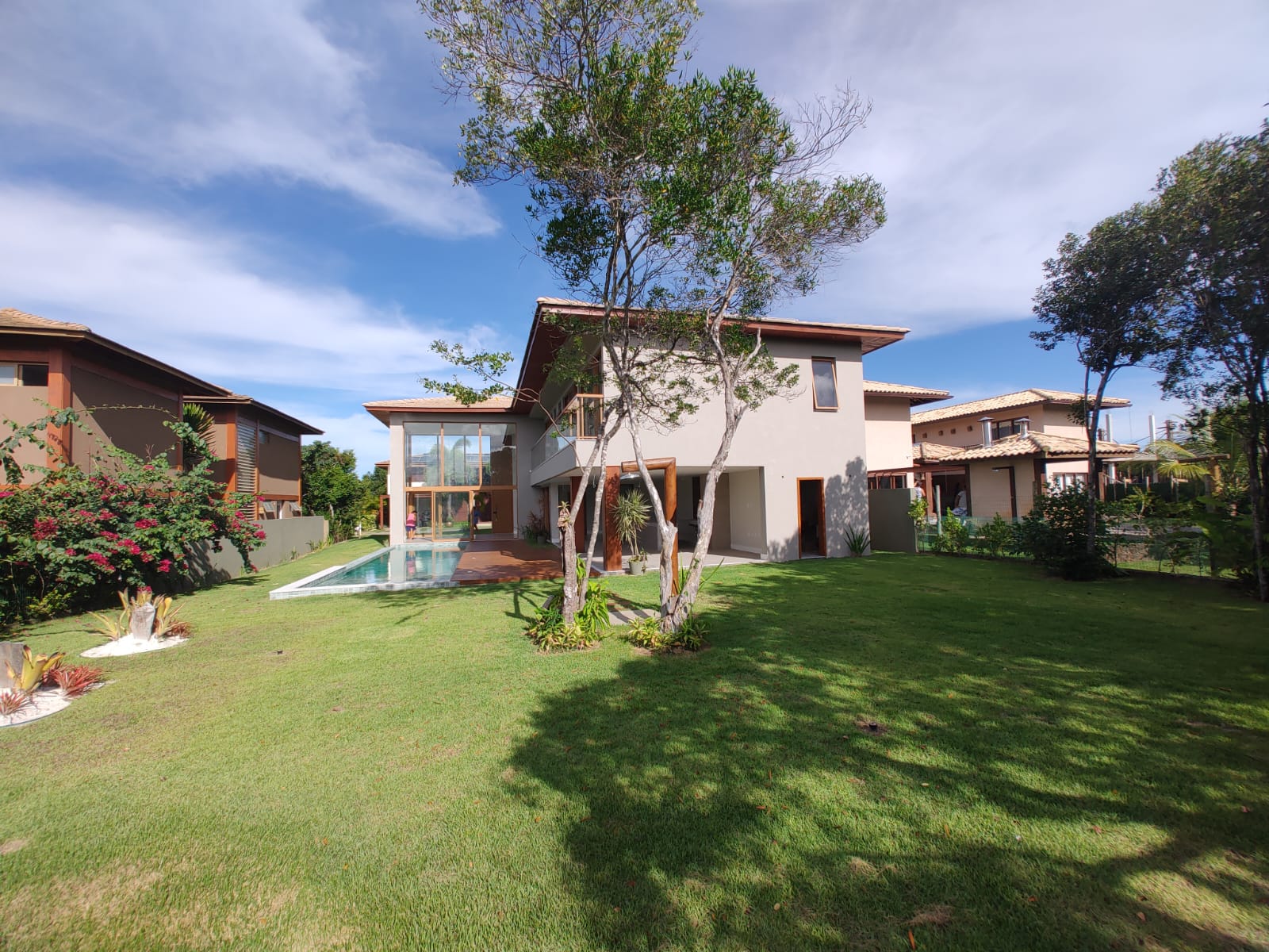 Imagem Casa de Condomínio com 5 Quartos à Venda, 375 m²em Praia do Forte - Mata de São João Imagem Casa de Condomínio com 5 Quartos à Venda, 375 m²em Praia do Forte - Mata de São João