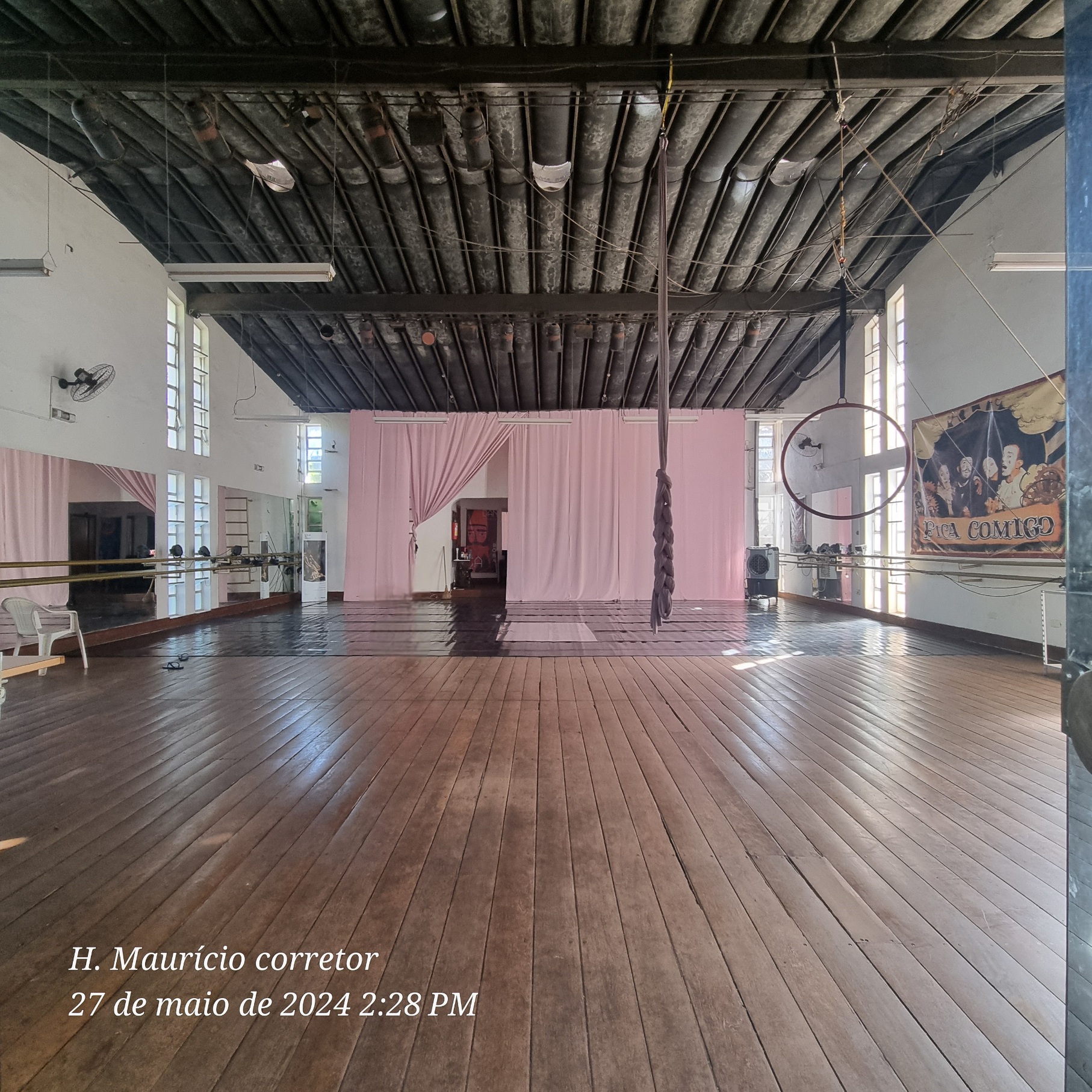 Imagem Galpão à Venda, 413 m²em Setor Jaó - Goiânia Imagem Galpão à Venda, 413 m²em Setor Jaó - Goiânia
