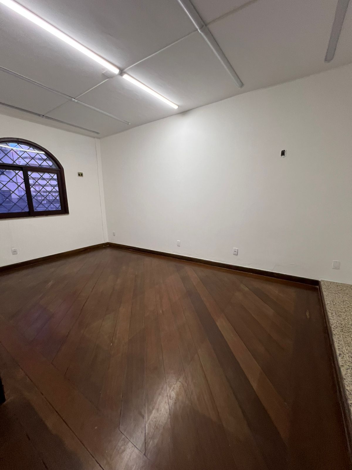 Imagem Casa com 4 Quartos para Alugar, 1 m² em Umarizal - Belém