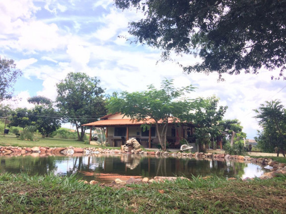 Imagem Chácara com 3 Quartos à Venda, 48.400 m² em zona rural - Orizona