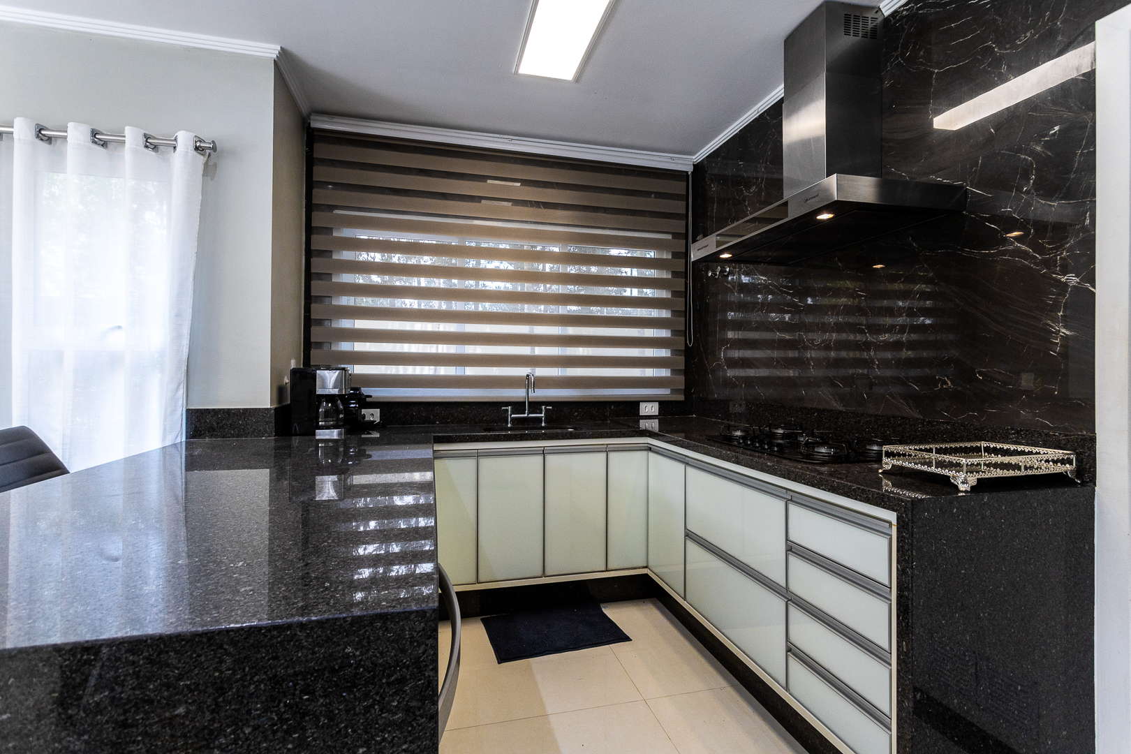 Imagem Casa de Condomínio com 5 Quartos à Venda, 340 m² em Alphaville - Santana de Parnaíba