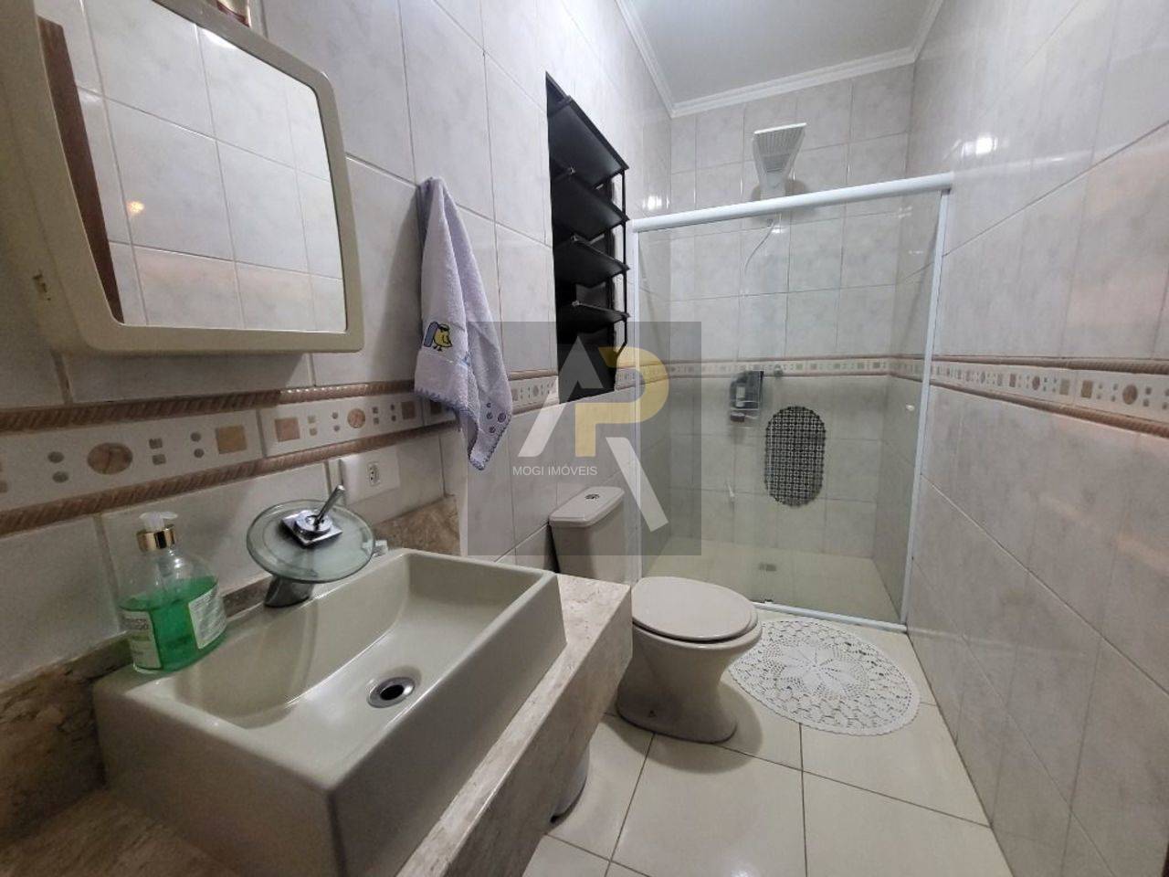 Imagem Casa de Condomínio com 4 Quartos à Venda, 275 m²em Jardim Rubi - Mogi das Cruzes