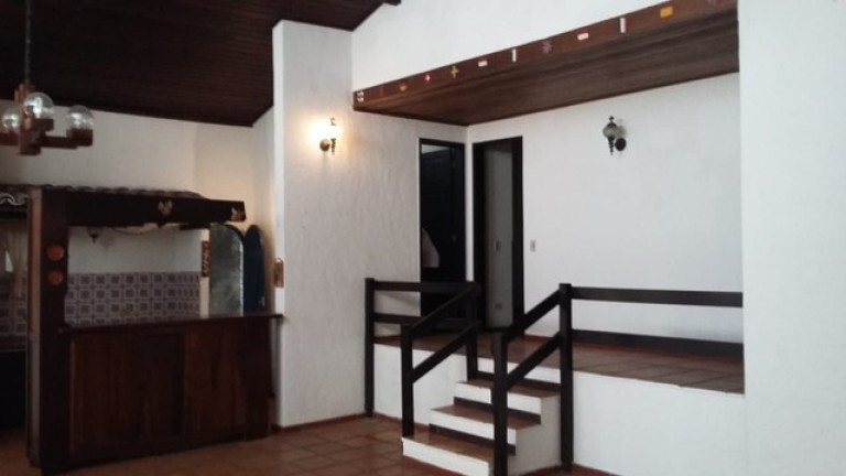 Imagem Casa com 3 Quartos à Venda, 120 m² em Jardim Meudon - Teresópolis