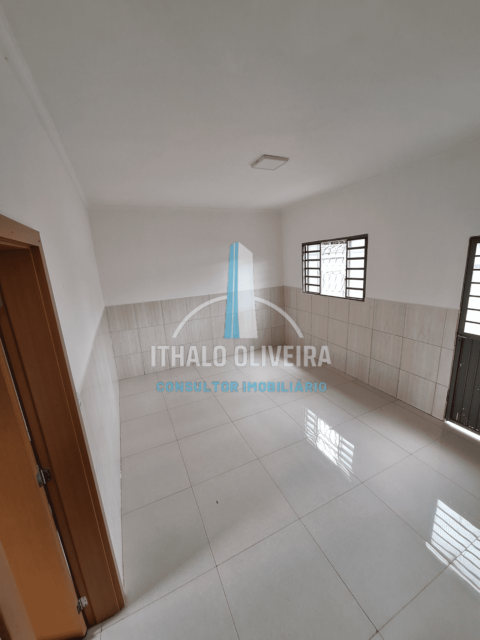 Imagem Casa com 3 Quartos à Venda, 360 m²em Santo Hilário - Goiânia Imagem Casa com 3 Quartos à Venda, 360 m²em Santo Hilário - Goiânia