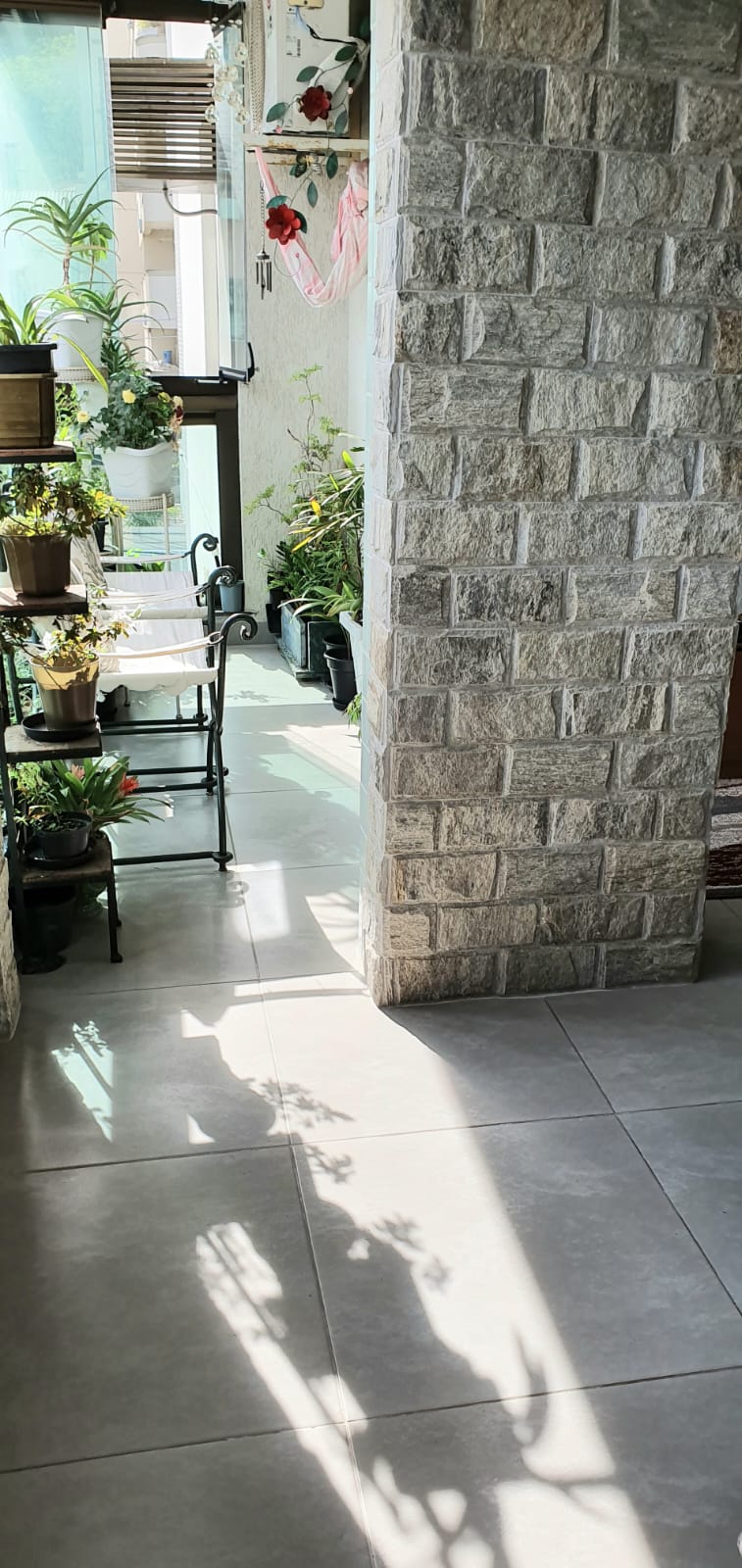 Imagem Apartamento com 2 Quartos à Venda, 90 m²em Charitas - Niterói