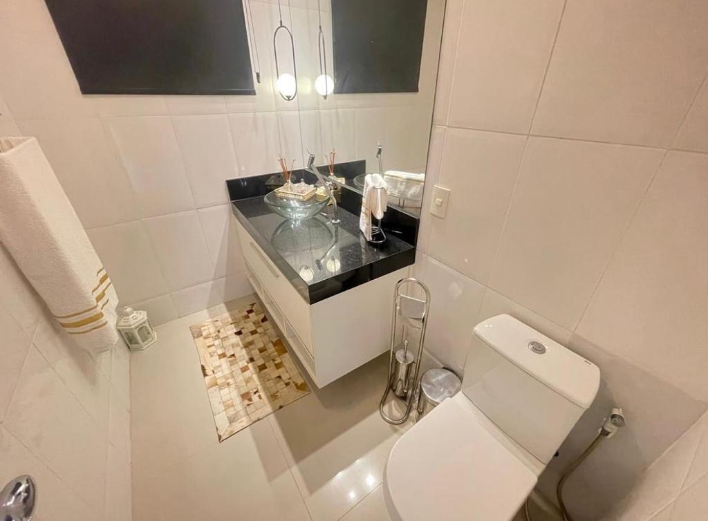 Imagem Casa de Condomínio com 5 Quartos à Venda, 700 m²em Barra da Tijuca - Rio de Janeiro Imagem Casa de Condomínio com 5 Quartos à Venda, 700 m²em Barra da Tijuca - Rio de Janeiro