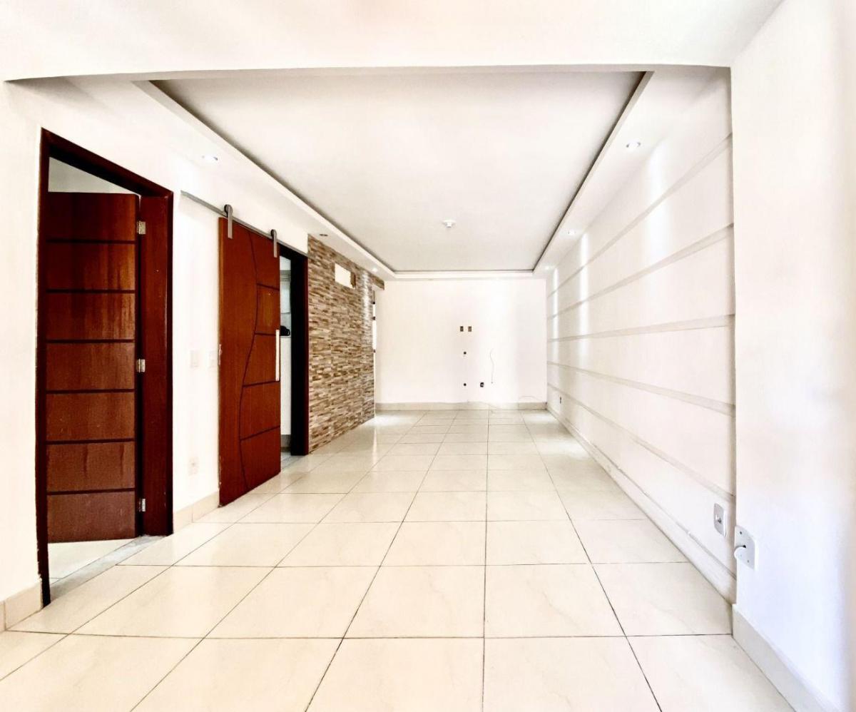 Imagem Casa com 3 Quartos à Venda, 100 m²em Serra Grande - Niterói Imagem Casa com 3 Quartos à Venda, 100 m²em Serra Grande - Niterói