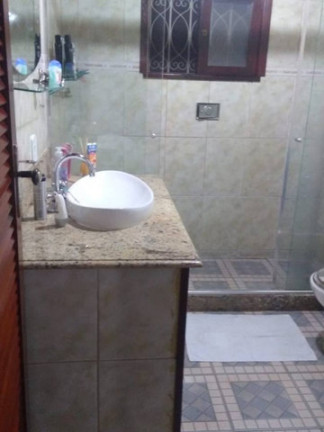 Imagem Casa com 3 Quartos à Venda, 242 m²em Fazendinha - Teresópolis