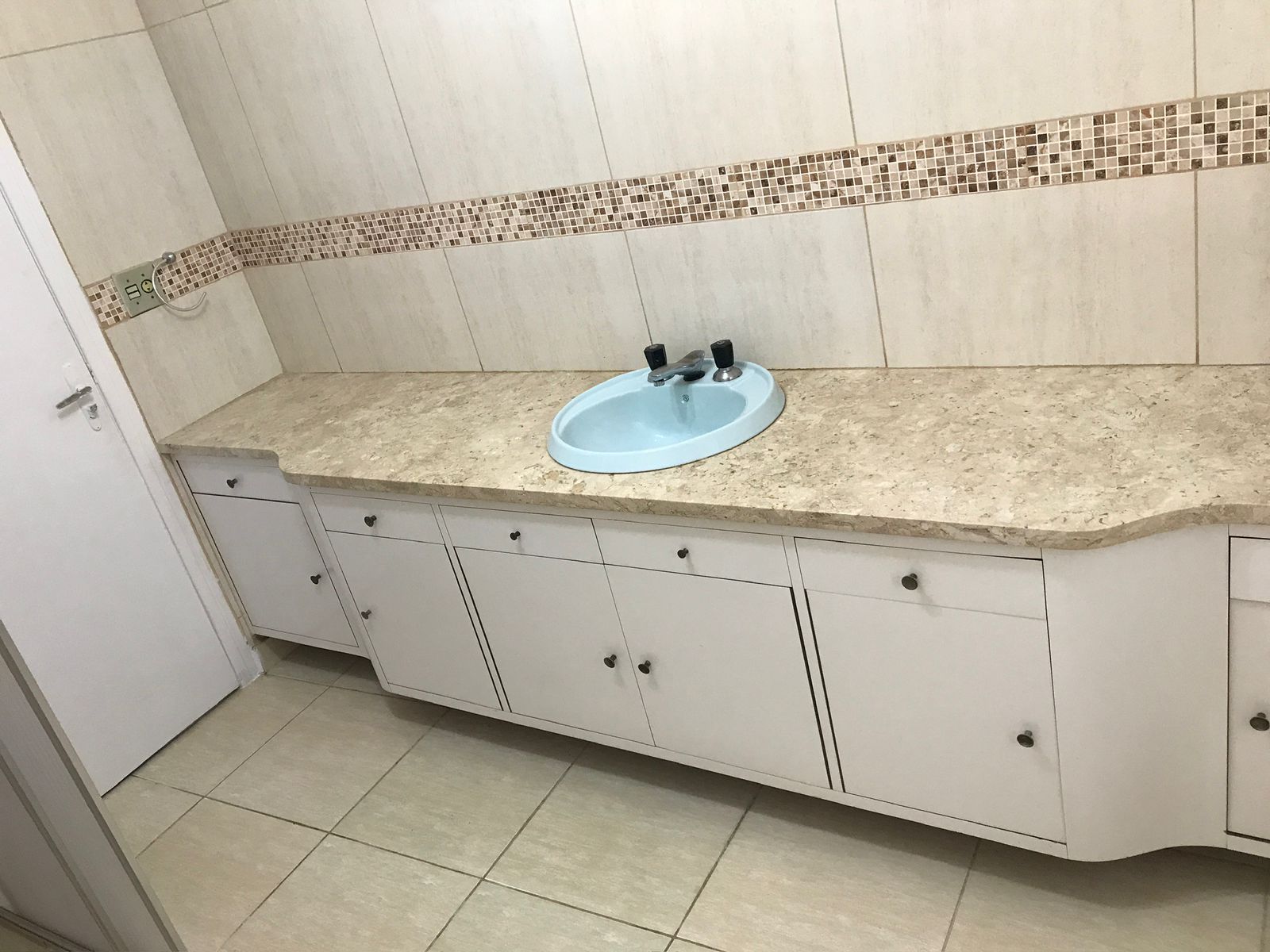 Imagem Casa com 1 Quarto para Alugar, 57 m²em Jardim Itália - São Paulo