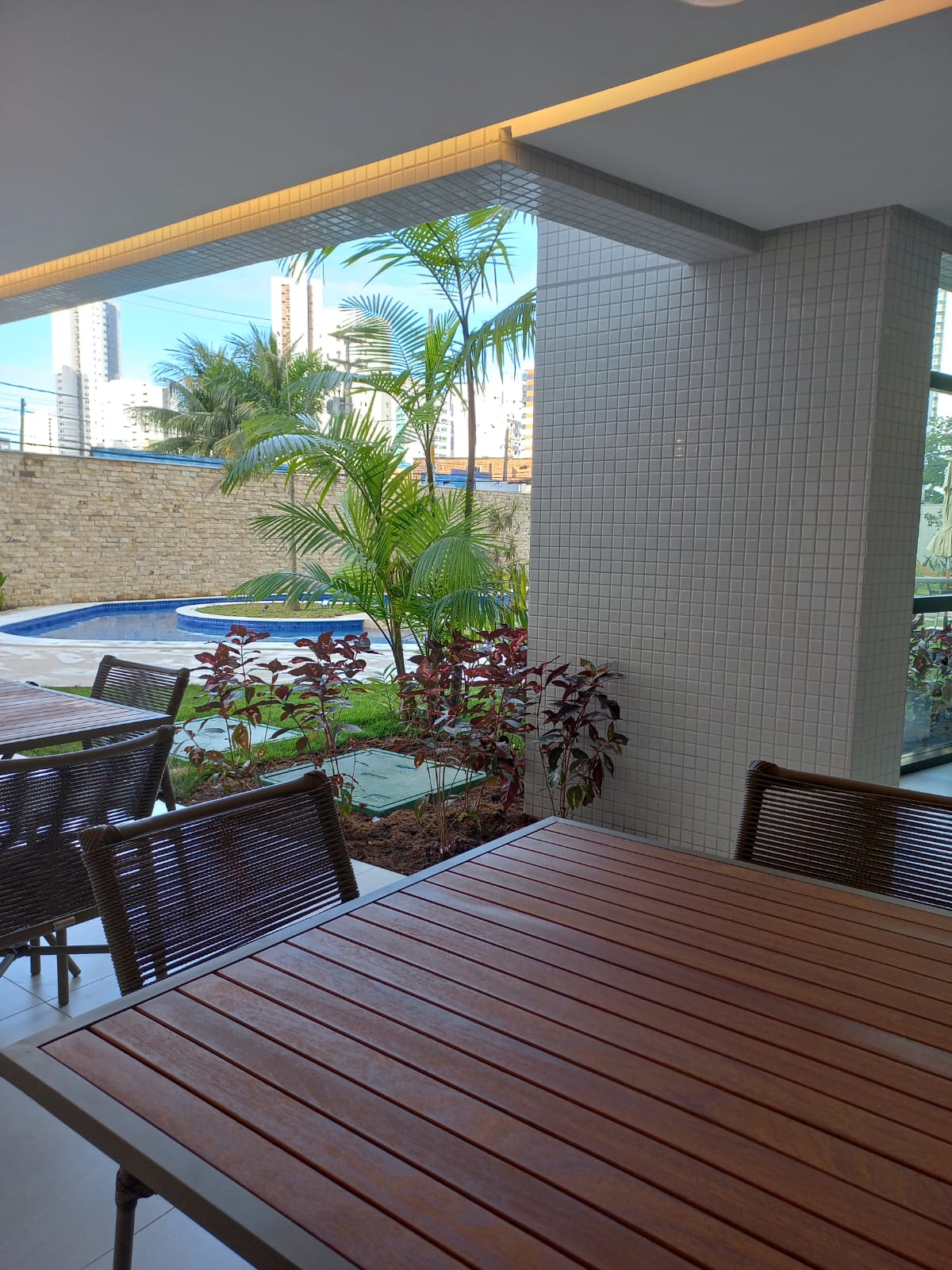 Imagem Apartamento com 4 Quartos à Venda, 147 m²em Boa Viagem - Recife