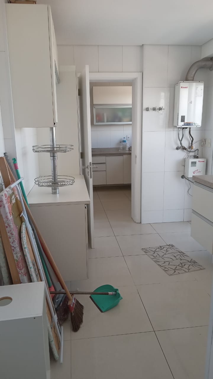 Imagem Apartamento com 4 Quartos à Venda, 208 m²em Pedregulho - Guaratinguetá